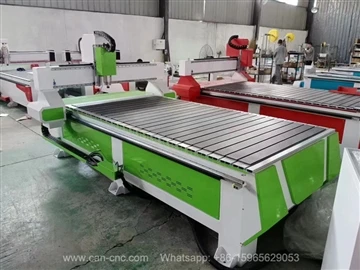 دستگاه CNC چوب استاندارد 4x8 فلسطین آماده شده است. از اعتماد و پشتیبانی مشتری...